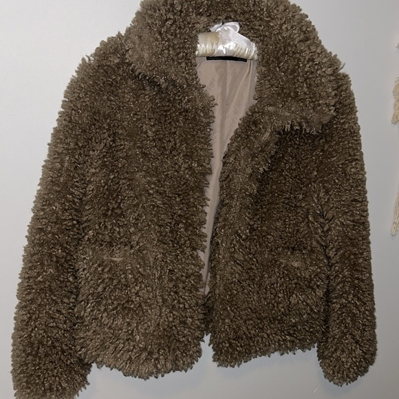 Zara teddy bear coat - Picture 2 of 7